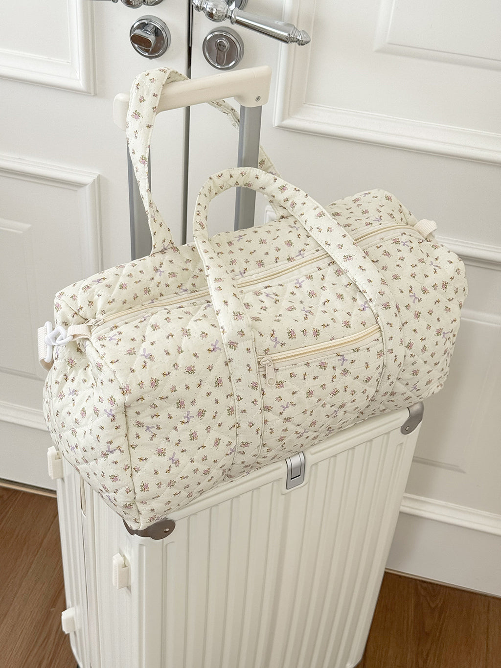 Carry-On, Korean-styled Travel Bag!